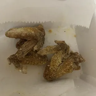Saddest wings I've ever seen in my life. Supposedly garlic Parmesan flavor.