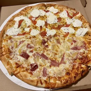 Large 1/2 Margarita Pizza &amp; 1/2 Hawaiian Pizza