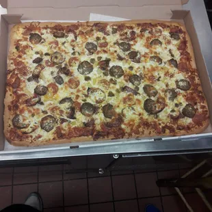 Special cicilian pizza 26 inches!