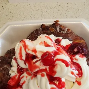 D&amp;D&apos;S PLACE  AWARD WINNING CHICAGO&apos;S BEST  TEXAS STYLE APPLE FRITTERS LOADED WITH OUR FAMOUS HOMEMADE ICE CREAM IS SO GOOD ITS ADDICTIVE: