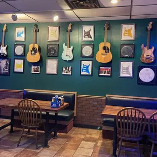 Additional dining room and the door to Cafe Acoustic, the adjoining room