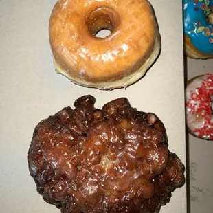D & H Donuts & Sandwiches