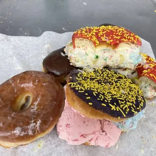 Donuts icream
