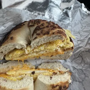 Egg w cheese bagel