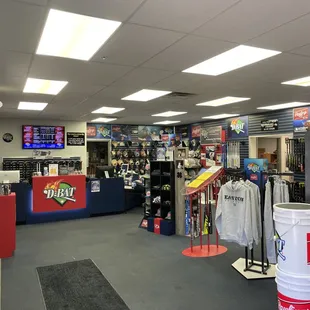 Pro Shop &amp; Front Desk