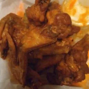 Wings dry as hell