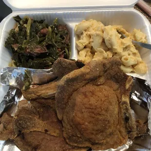 Pork chops, veggies and Mac &amp; cheese. Yumm