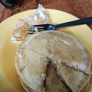 Short stack of 3 pancakes
