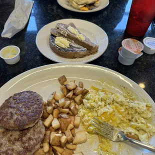 Bulldog breakfast and breakfast sandwich