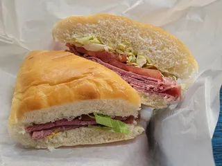Daves Bakery & Deli