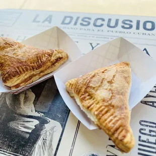 Pastelitos de Guayaba y queso