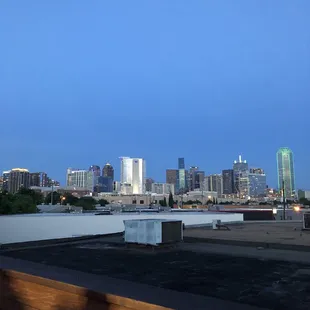 Great views of the dallas skyline from rooftop