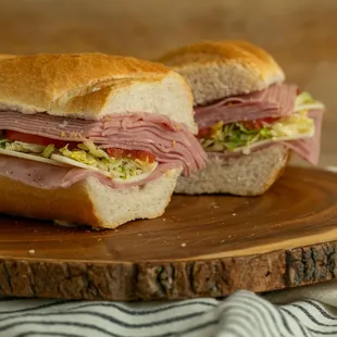 D&apos;Whole Pounder A 12 inch grinder with a pound of meat on it! Select up to a different kinds of meat!