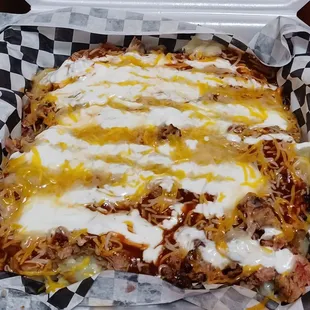 Loaded Baked Potatoe with No greens onions...Sowwy, but my momma didnt care for this!