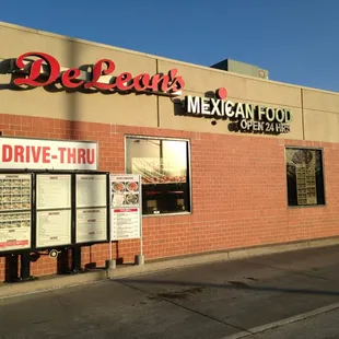 the front of a mexican restaurant