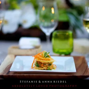 Thai Crab &amp; Mango on Crispy Wonton