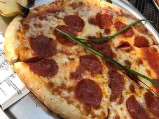 Cool Breeze Pizza