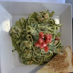 Shrimp and Pesto Pasta