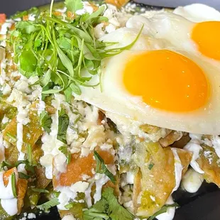 GREEN CHILAQUILES