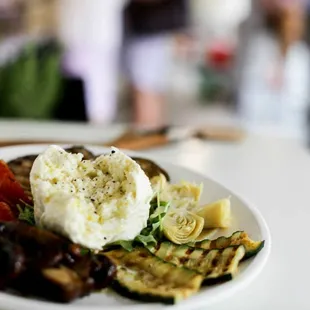 Veggi Platter with Burrata