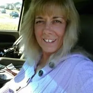 Shari W.