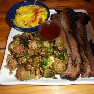 Brisket dinner with 2 sides.