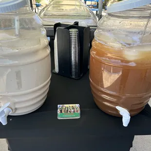 Horchata y Tamarindo
Rice Milk and Tamarind