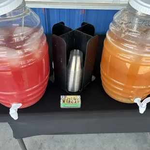 Sandia y Melon
Watermelon and Cantaloupe