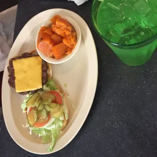 Cheeseburger platter