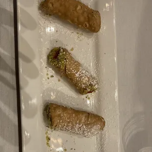 Cannolis
