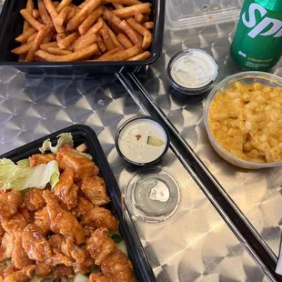 Salad with Mango Habanero Boneless Wings, French Fries, and Mac and Cheese