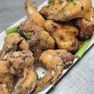 chicken wings and fried chicken, bbq chicken, fried chicken wings, food, fried chicken, poultry, chicken, chicken wings, bbq wings