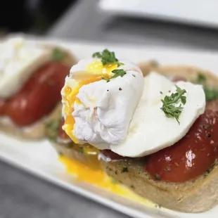 Burrata Toast BRUNCH