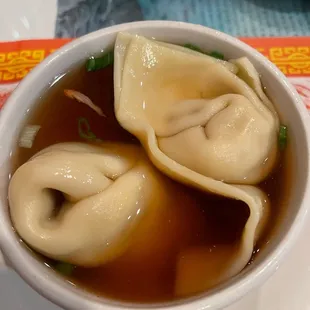 Wonton soup