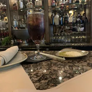 oysters and mussels, drink