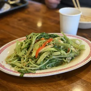 Garlic stir fried on choy