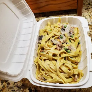 Leftover Fettuccine Carbonora from Wednesday dinner at Da Francesco's Ristorante. They serve large portions!  10/18/2023