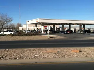 Giant Gasoline & Convenience Store
