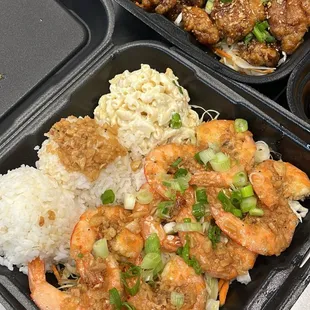 Garlic shrimp and garlic chicken