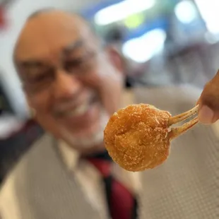 Poppii and his shrimp thingies...