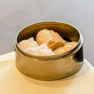 Har Kew (shrimp dumpling) IG: michellelieats