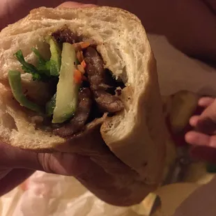 Banh mi thit nuong soooooo good