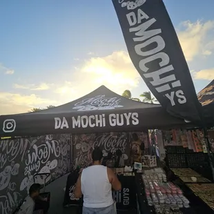 11-7-24. Pop-up Stand