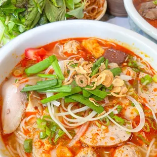 Bun Rieu (IG @boba._.addict)