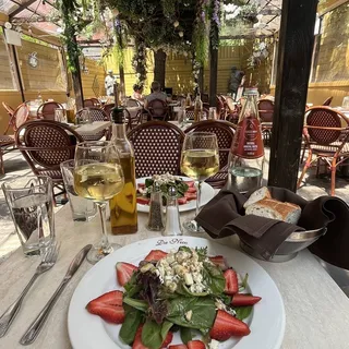 Straberry Salad