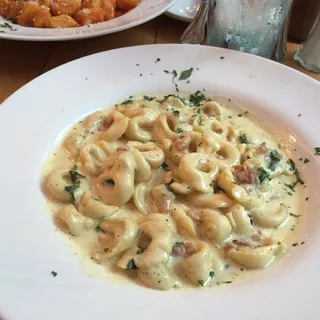 Tortellini Romagnola