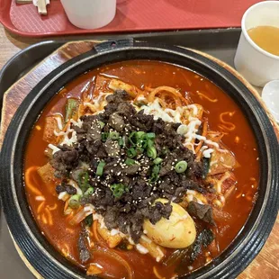 Spicy cheese bulgogi tteokbokki