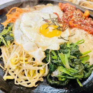 Nakji Dolaot (Spicy stir-fries octopus with vegetables and rice)