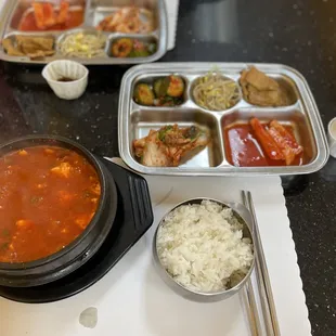 Beef and seafood soft tofu soup