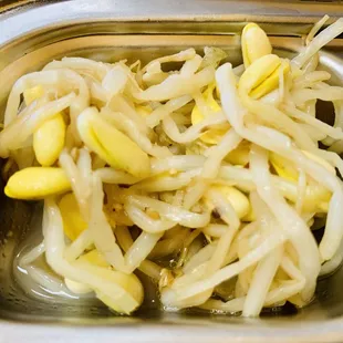 ramen and noodles, food